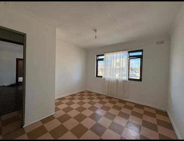 2 BEDROOM PROPERTY TO RENT IN SILVERTOWN